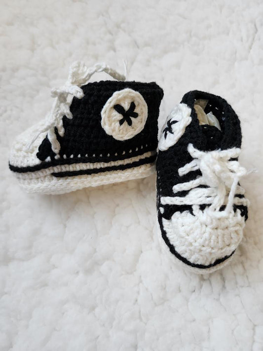 Crochet Baby Chucks